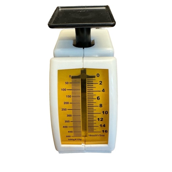Small Plastic Kitchen Scale Vintage - Picture 2 of 14